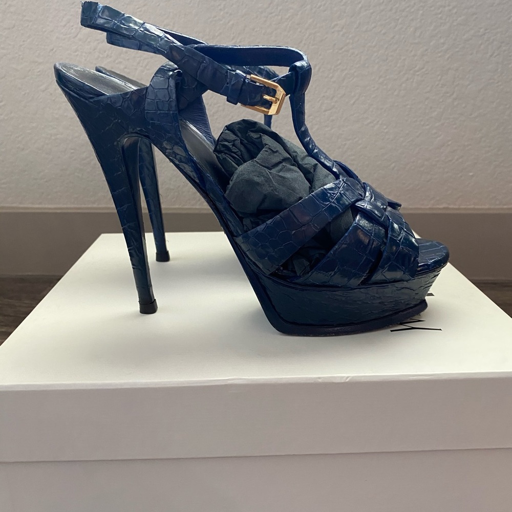 YSL heels - Picture 3 of 11